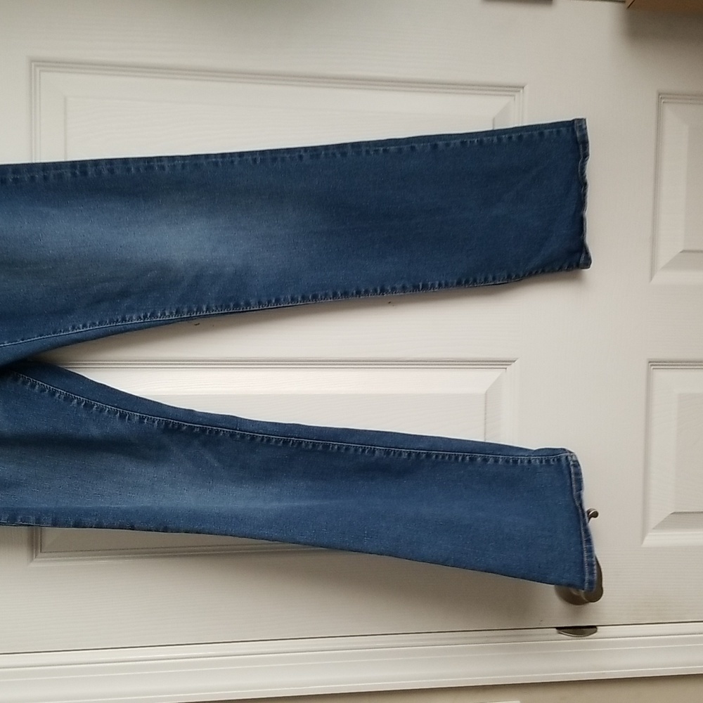 Old Navy Boy's Adjustable Waist Straight Leg Jeans - Picture 2 of 13